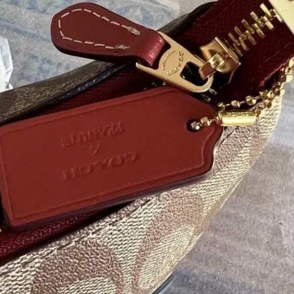 Coach X Peanuts Teri Shoulder Bag Signature Canvas Patches Crossbody - Picture 11 of 16